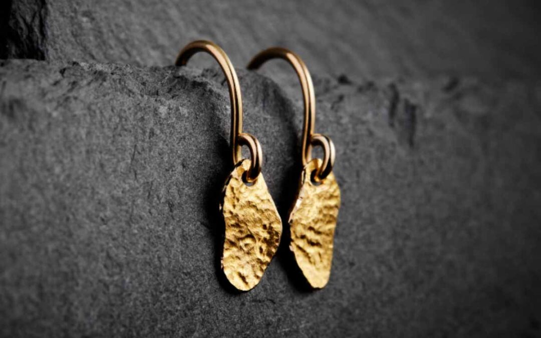 bladformede-oereringe-i-roedguld