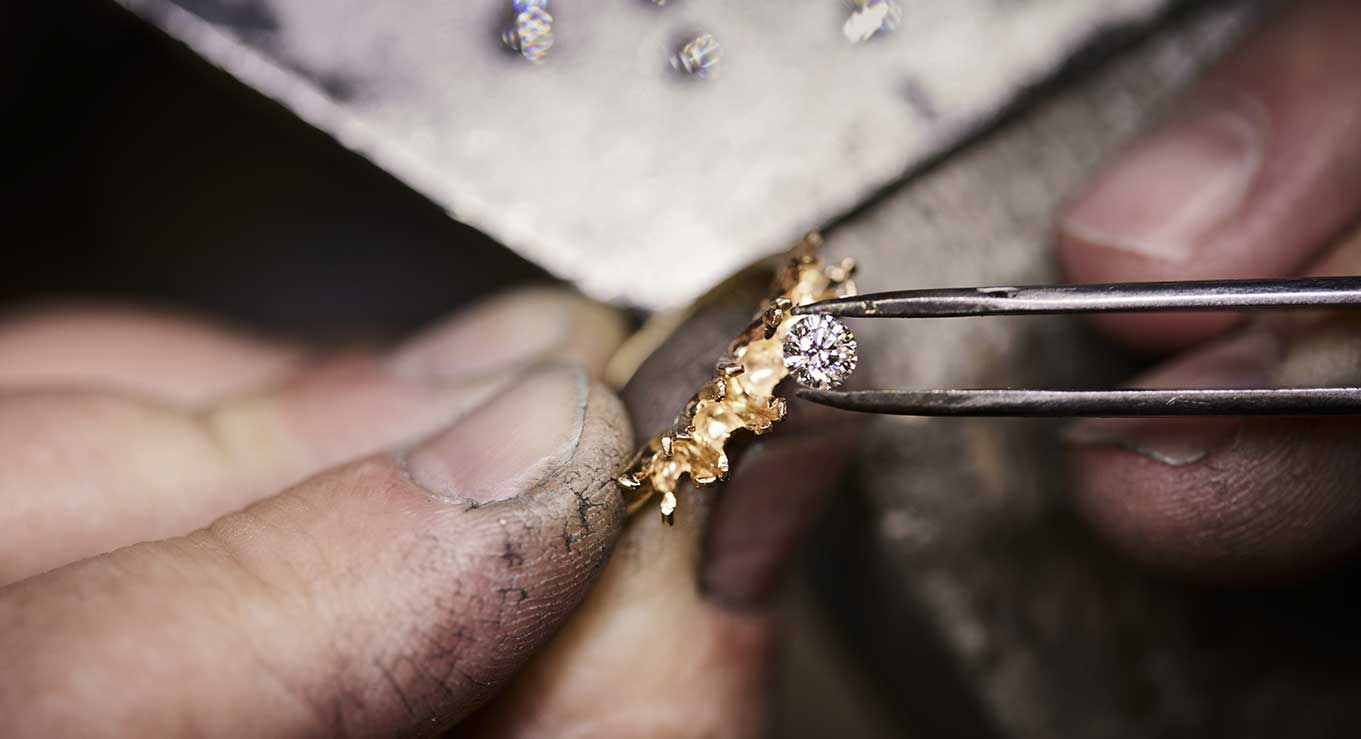 guldring brillianter montering