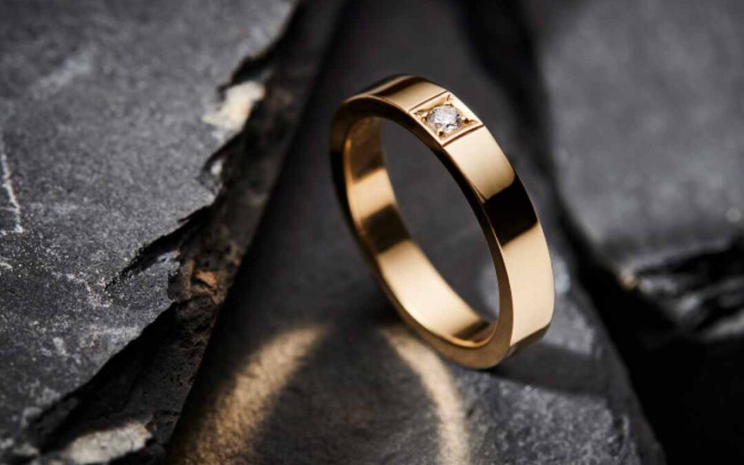 enkel-roedguldfingerring-med-brilliant