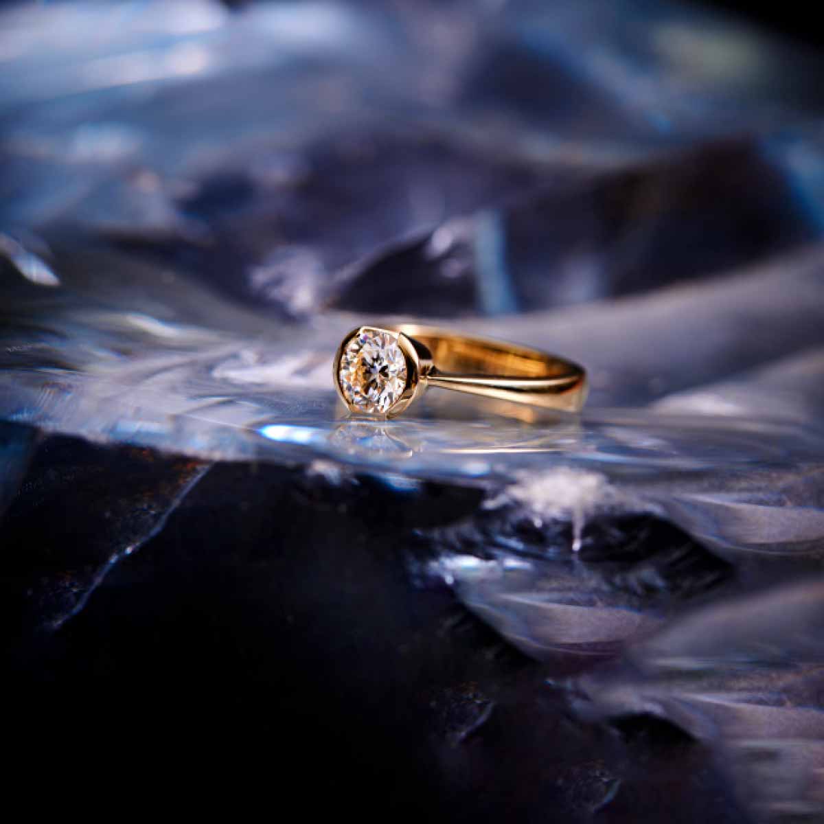 guldring-med-brilliant