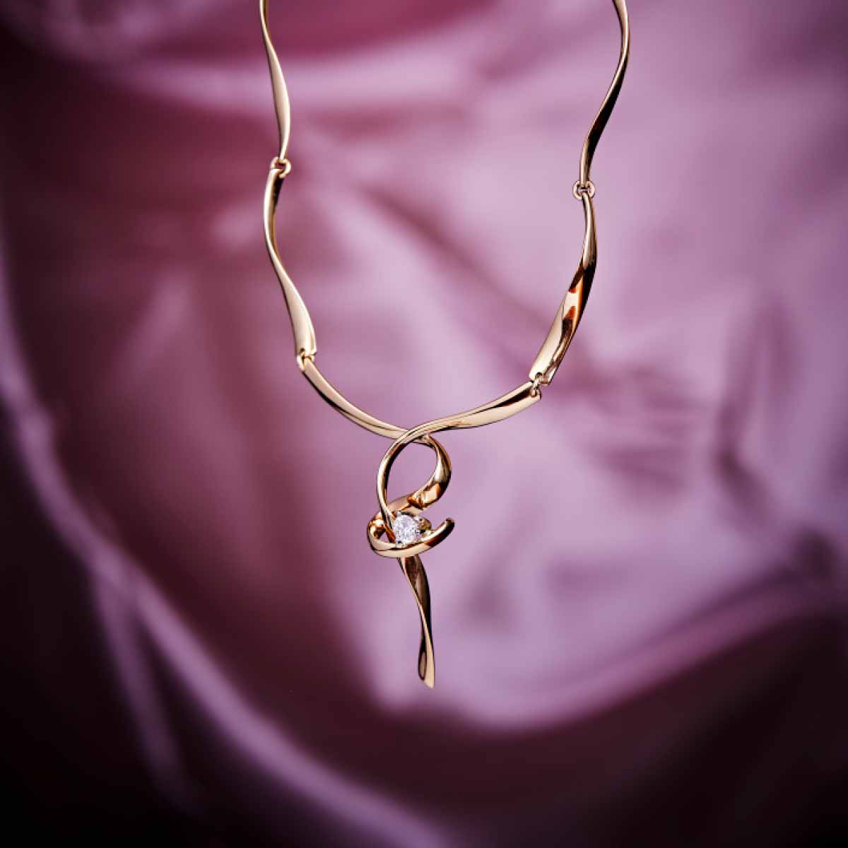 halssmykke_guld-diamant