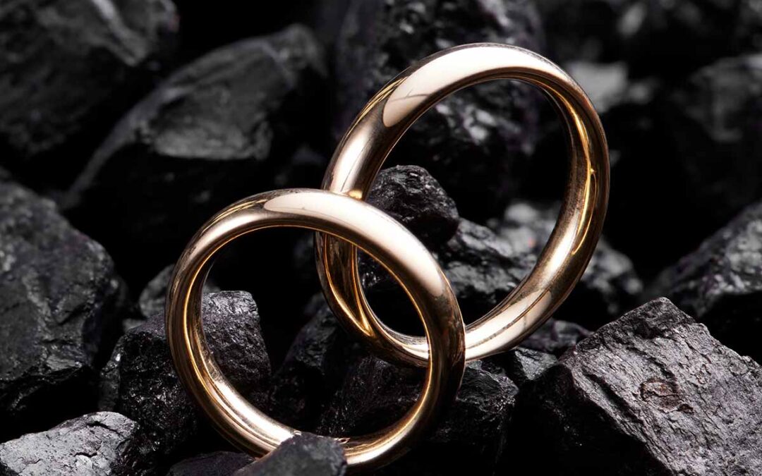 Vielseringe i guld, oval tråd