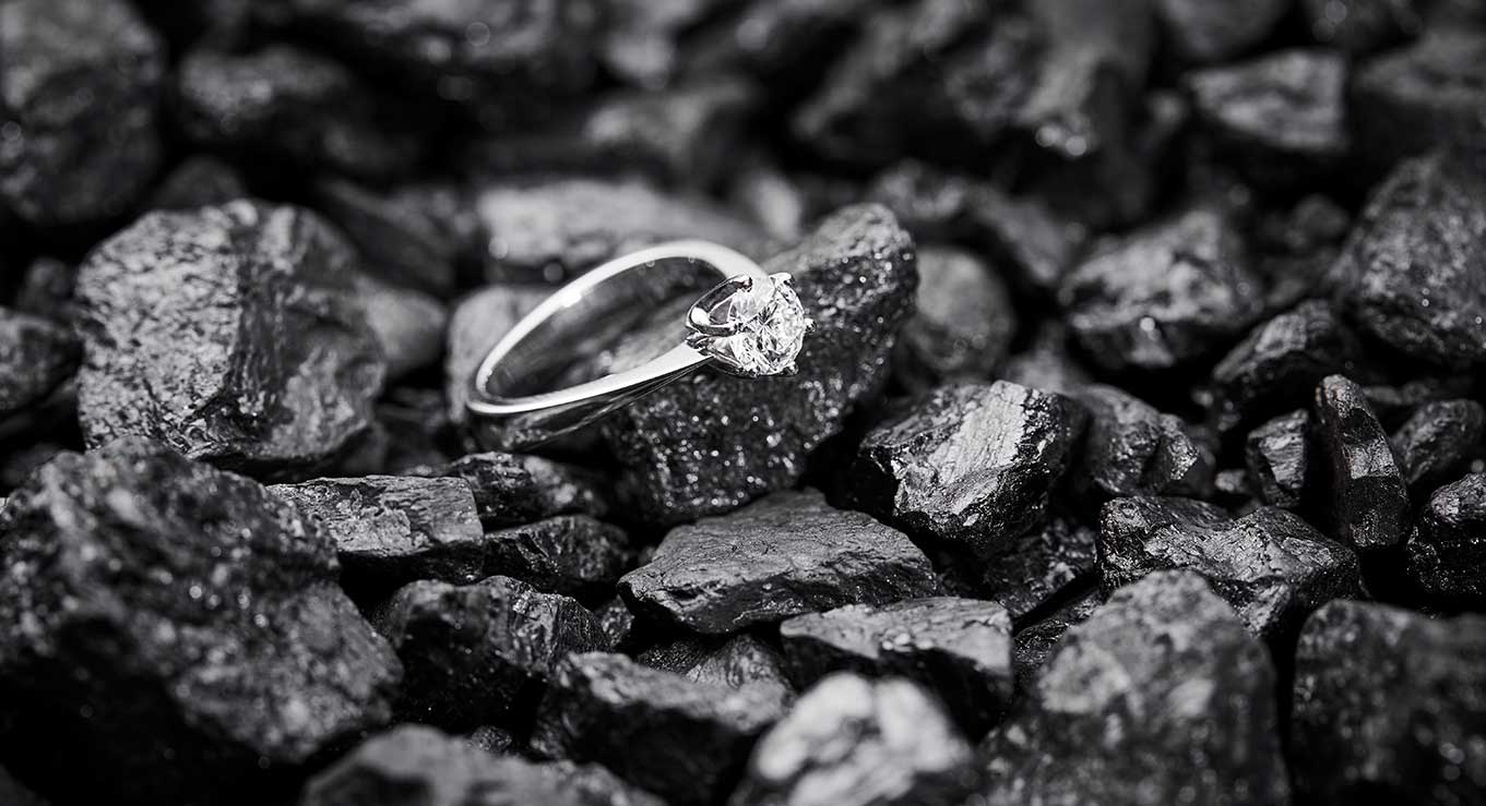 forlovelsesring i hvidguld med diamant